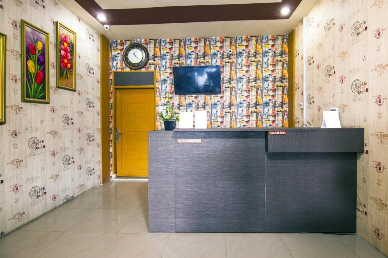 โอโย 2310 เรสซิเดนซ์ 68 Hotel เปอมาตังเสียนตาร์ ภายนอก รูปภาพ