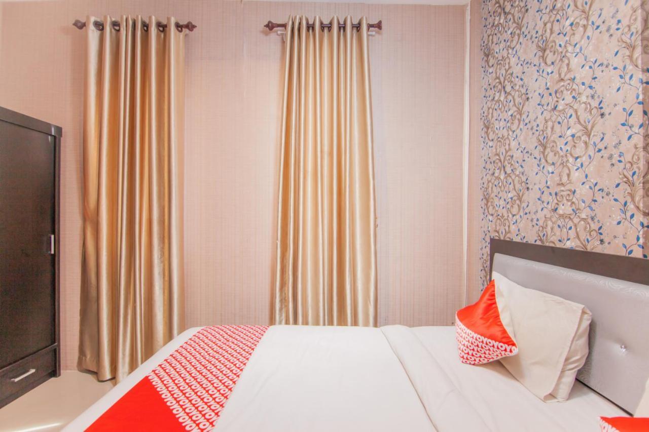 โอโย 2310 เรสซิเดนซ์ 68 Hotel เปอมาตังเสียนตาร์ ภายนอก รูปภาพ
